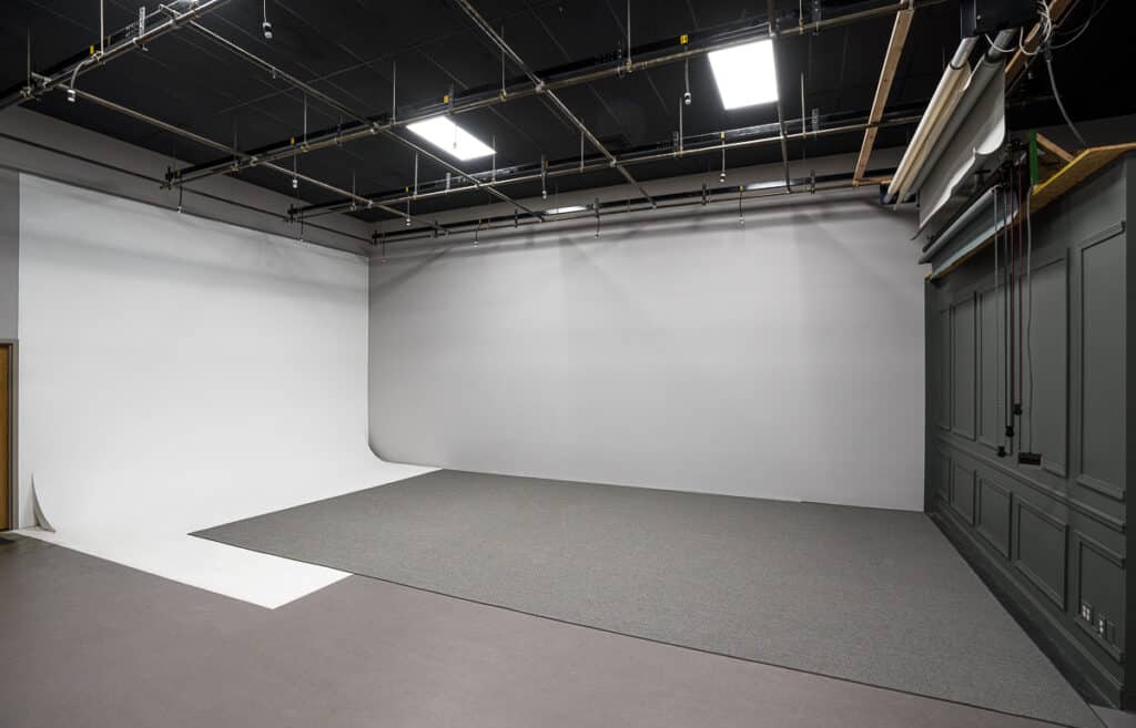 Interior of video and photo studio for rent in St. Louis Cyc wall in rental studio
